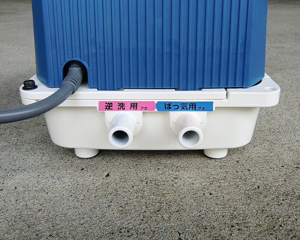 エアーポンプ テクノ高槻DUO-80(右)/消臭剤付き